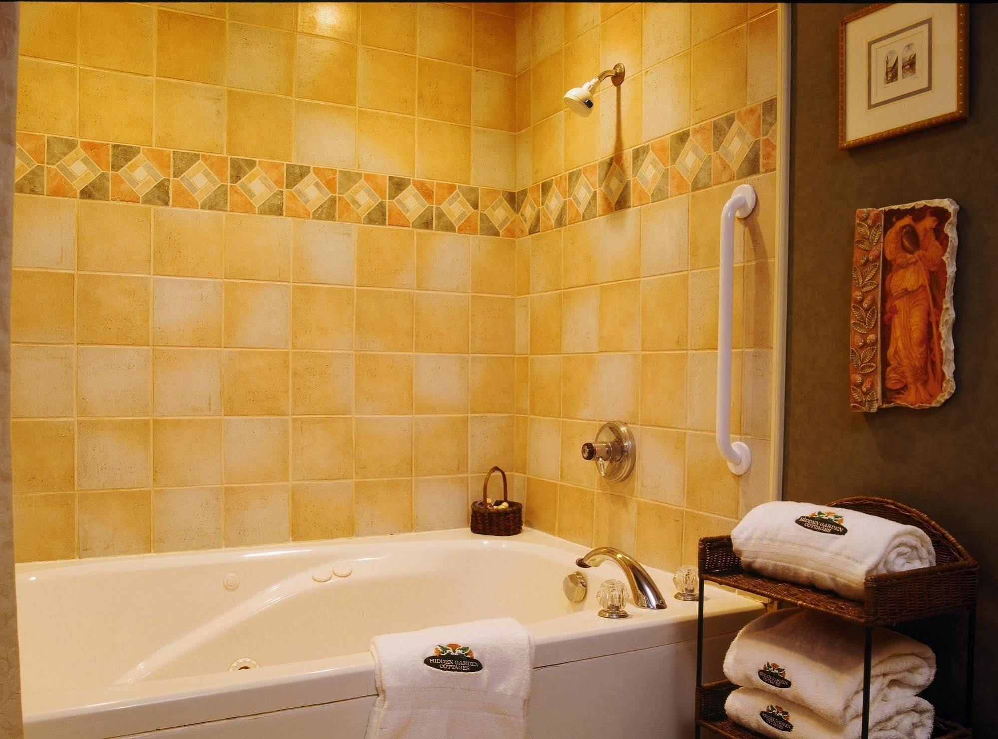 Hidden Garden Cottages&Suites Saugatuck Rum bild
